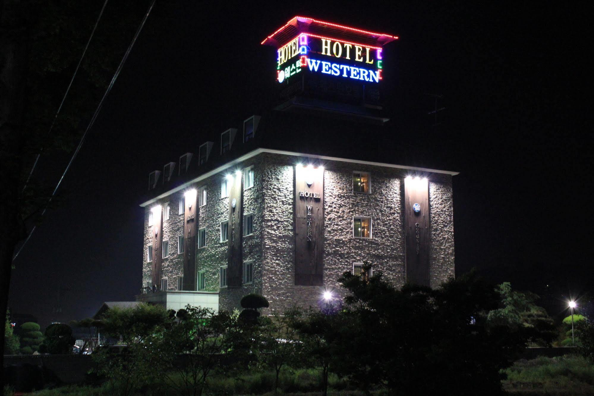Gunsan Western Hotel Buitenkant foto