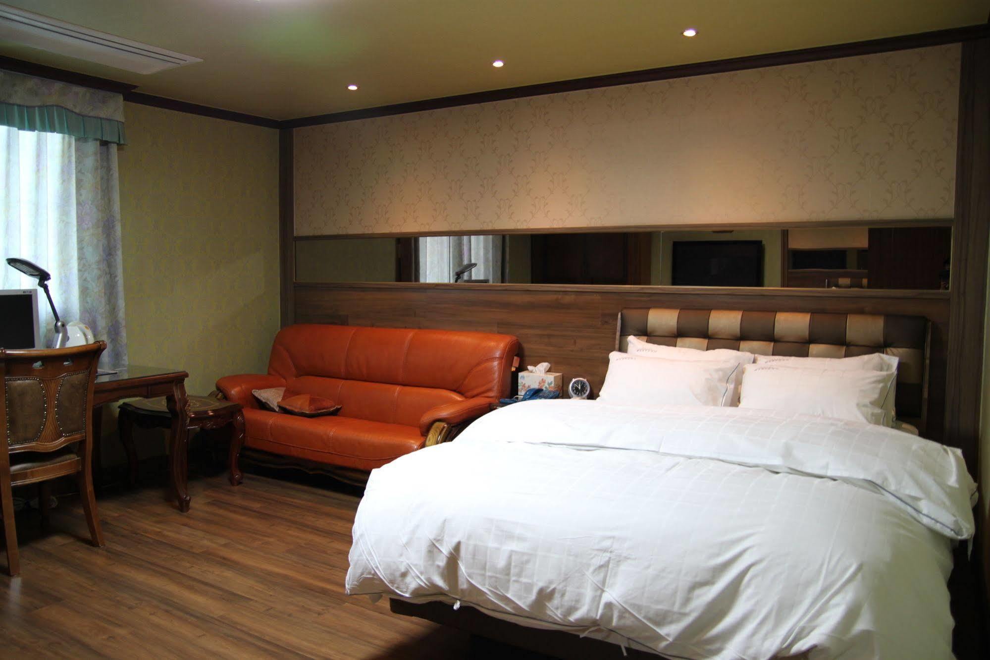 Gunsan Western Hotel Buitenkant foto