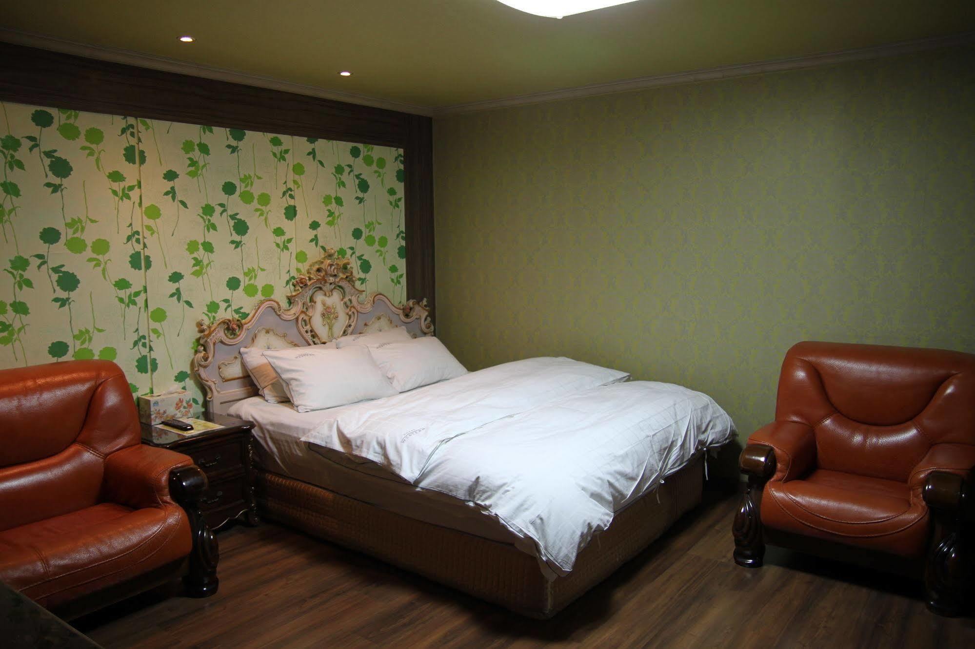 Gunsan Western Hotel Buitenkant foto